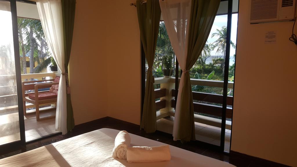 Lanas Beach Resort Romblon Island Esterno foto