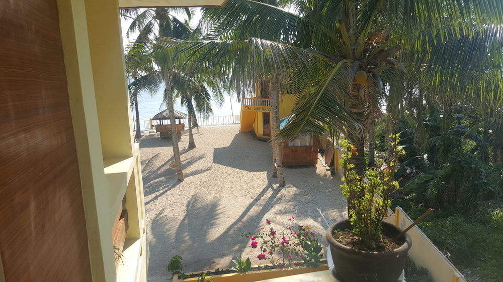 Lanas Beach Resort Romblon Island Esterno foto