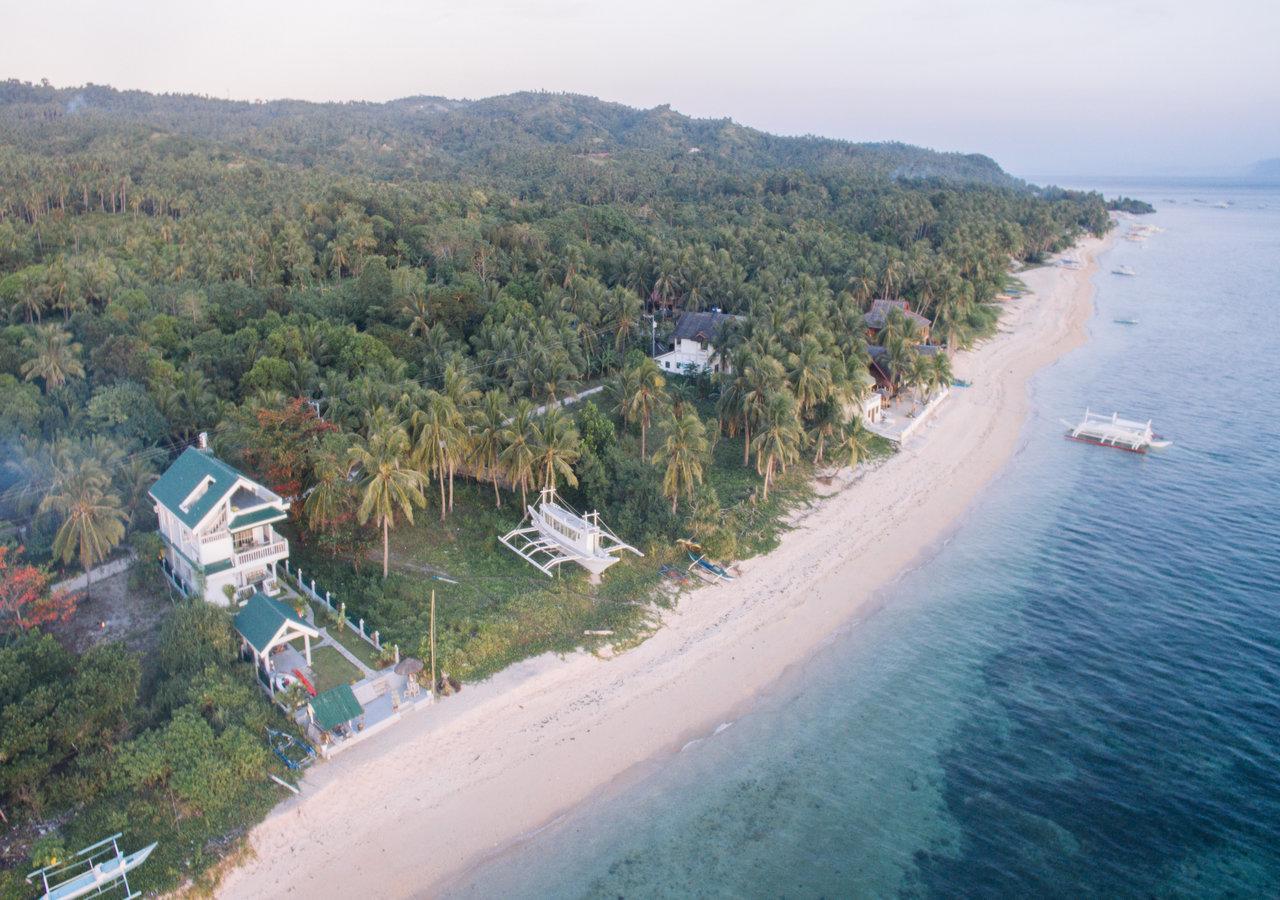 Lanas Beach Resort Romblon Island Esterno foto
